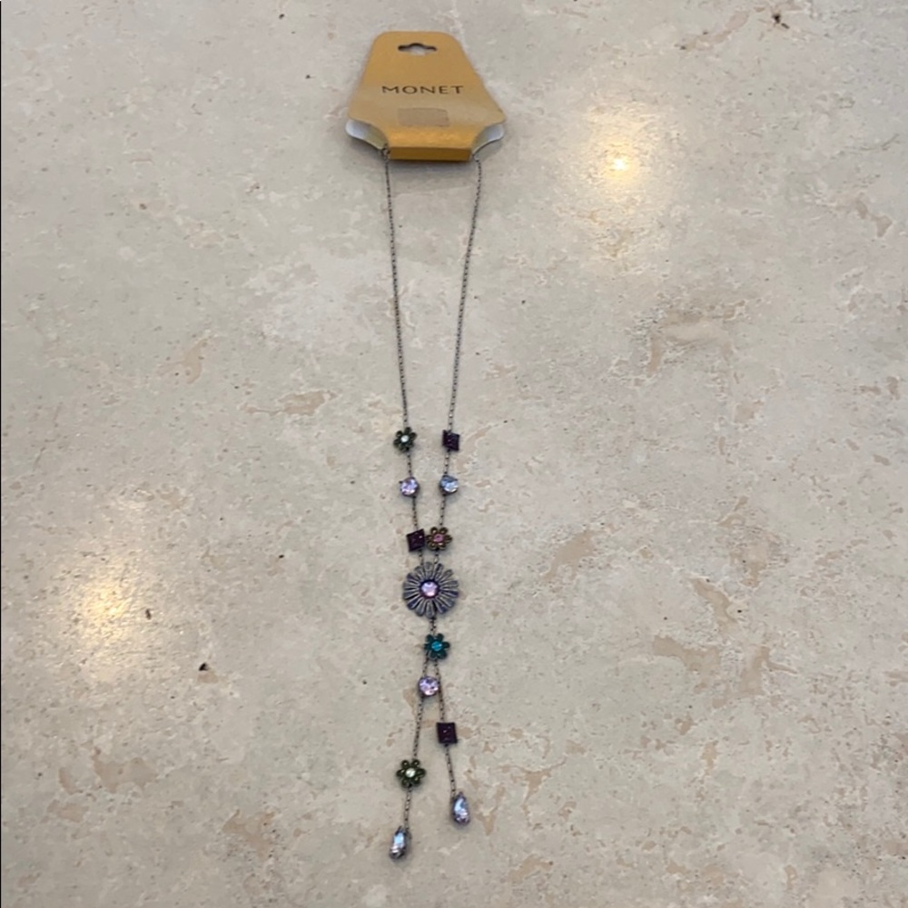 Monet pretty silver necklace!